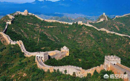 长城修了多少年死了多少人